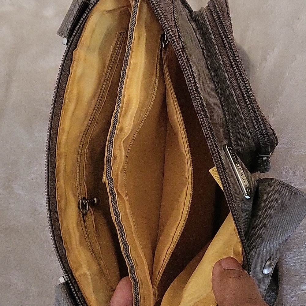 Baggallini Large Brown Nylon Hobo Messenger Crossbody Travel Bag - Picture 8 of 13